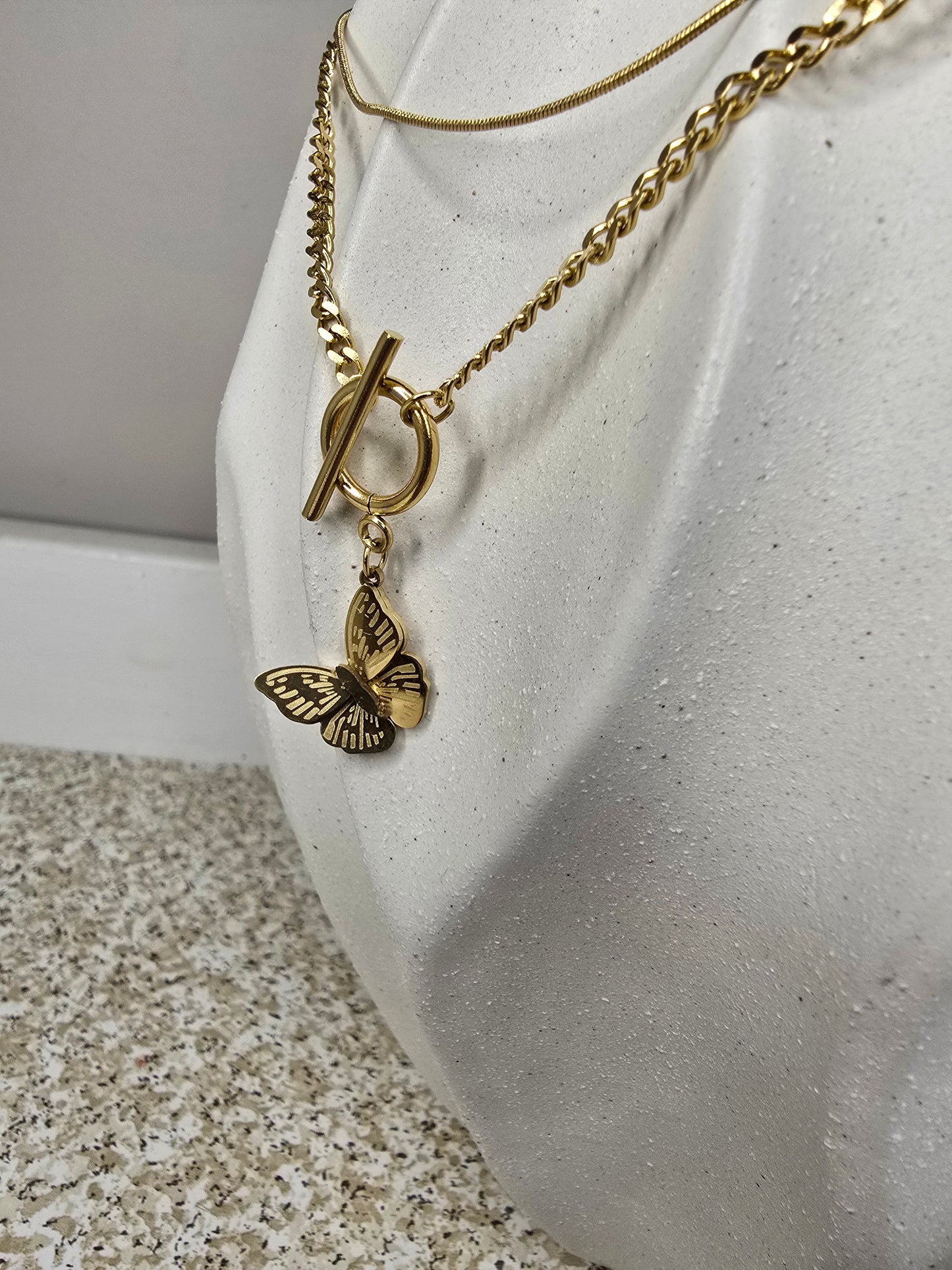 Butterfly Triple Layering Necklace Set - Toggle