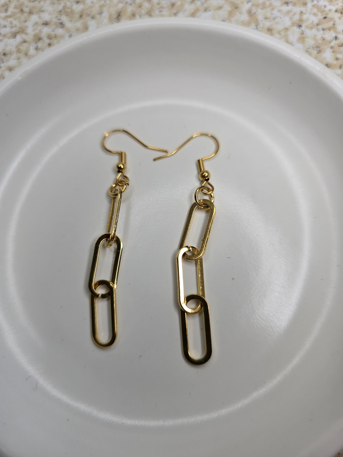 Trending Oval Paperclip Chain Dangle Earrings