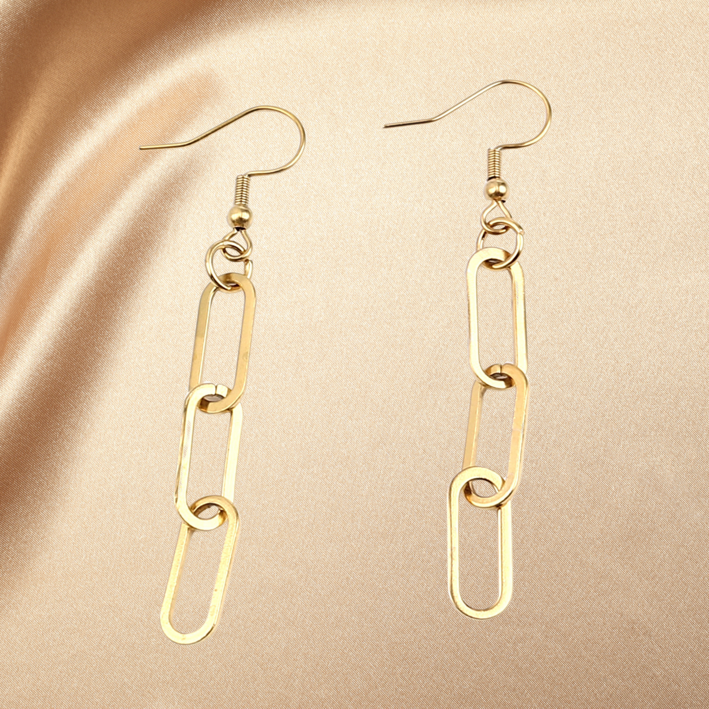 Trending Oval Paperclip Chain Dangle Earrings