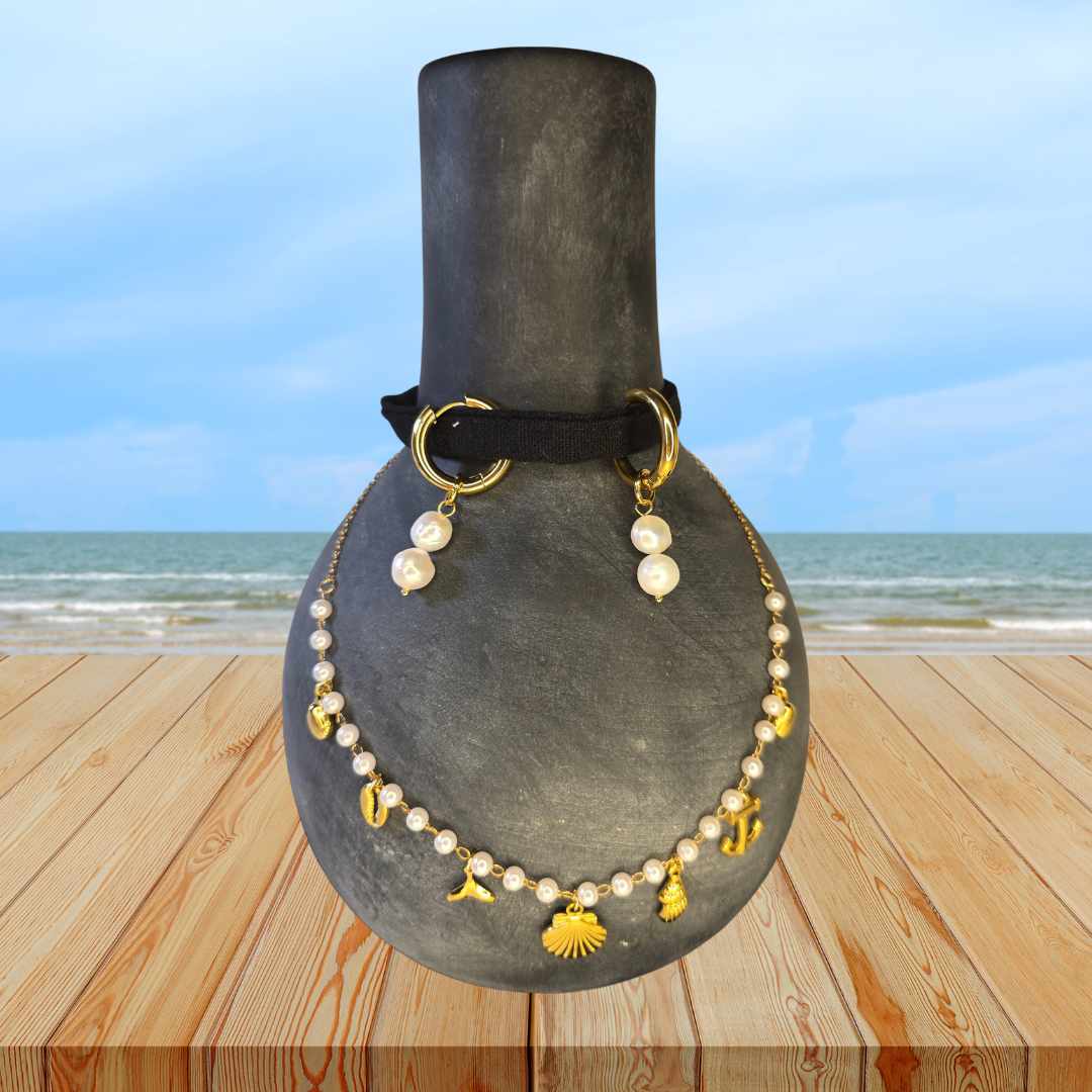 Seaside Whispers Necklace – Modern Pearls, Golden Charms, Summer Vibes